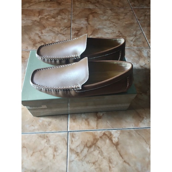 sepatu merk Andre Valentino preloved second