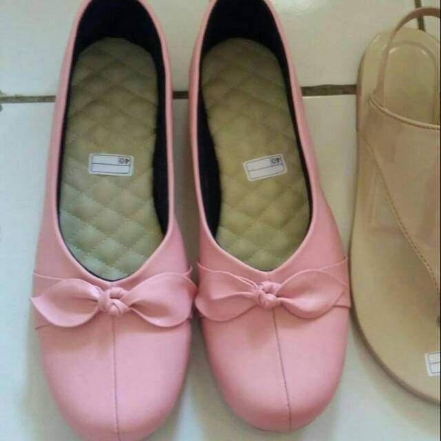 

Flatshoes pita lucu warna salem