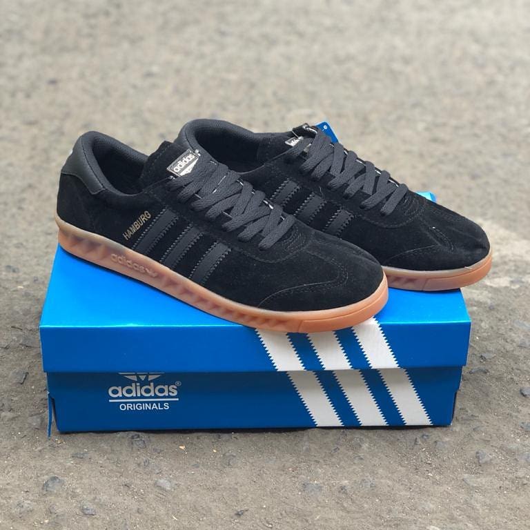 Sepatu Adidas Hamburg Black White Hitam Putih Sneakers Sekolah kerja Kuliah Kado hadiah Teman Cowok