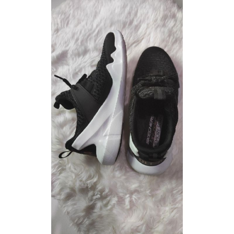 Sepatu Skechers DLT-A Black Original