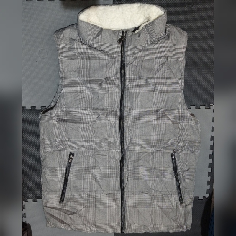 (PRELOVED) Jaket Rompi Bulu Angsa Tebal (M) Uniqlo GU Puffer Vest 311-295373