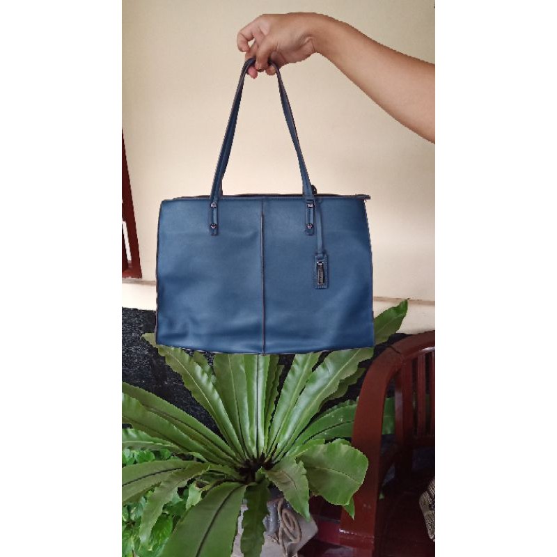 Preloved Tas hush Puppies tote bag