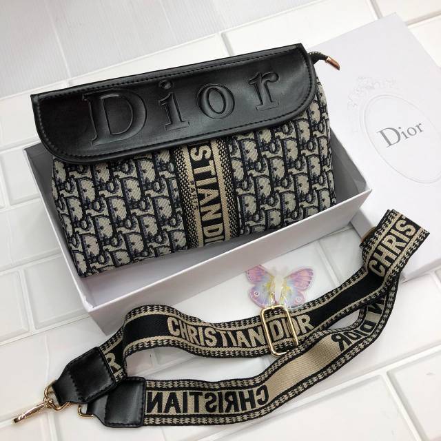 TAS DIOR