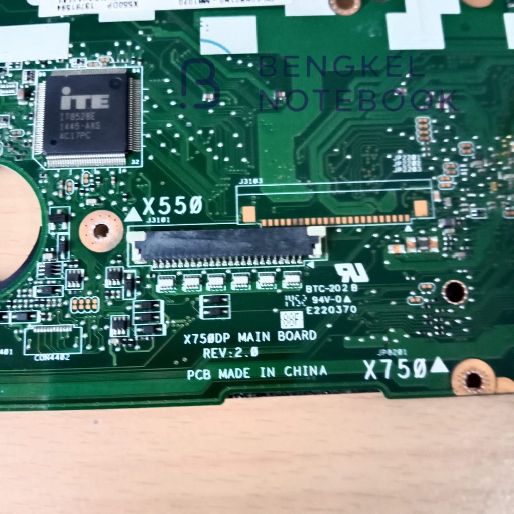 Motherboard Asus X750DP Rev 2.0 X550 / X750 X550DP Soket LVDS Besar 40Pin