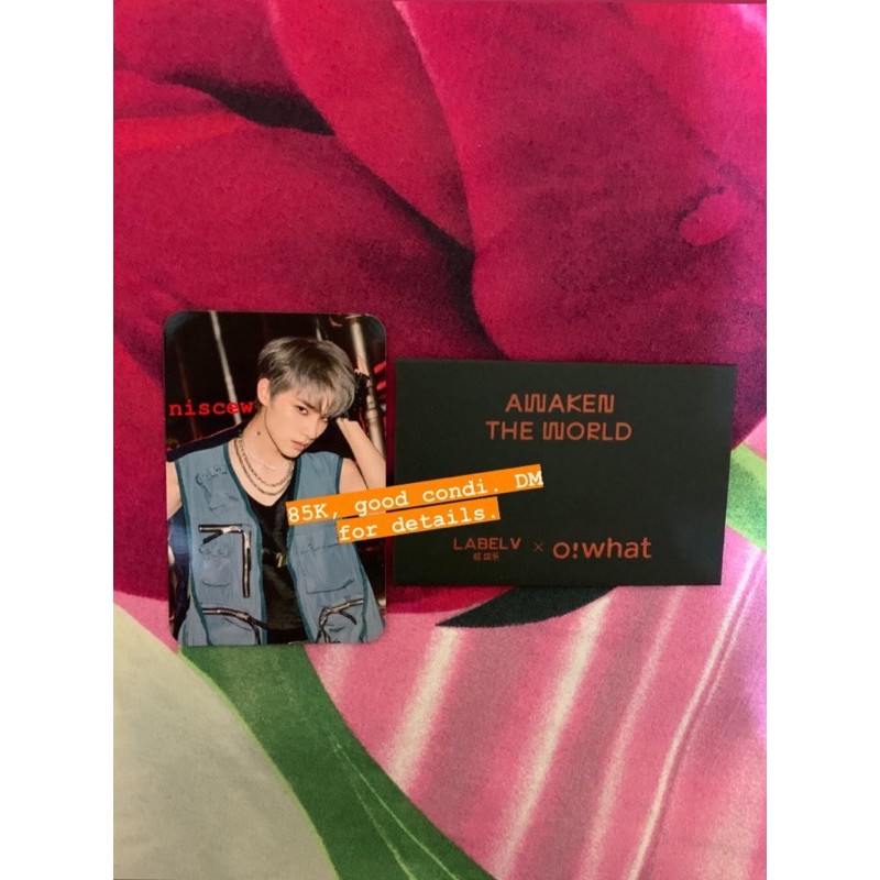 Photocard (PC) Xiaojun Special Chinese Owhat Album Awaken The World