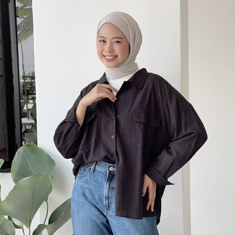 KEMEJA CLOVER POCKET CRINCLE SHIRT