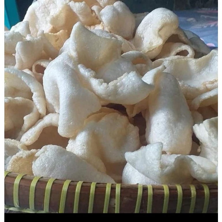 

Kerupuk Bawang Sinara 250 gram Asli Semarang / Krupuk Bawang Sinara / Kerupuk Bawang Mentah