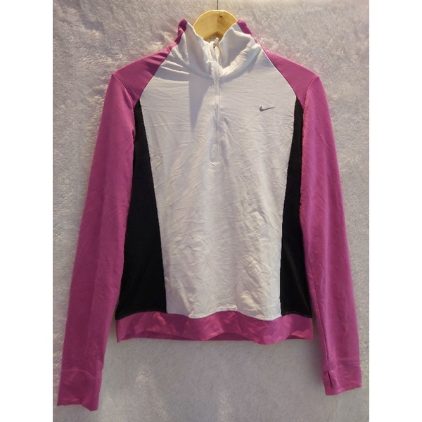 PRELOVED KAOS BRANDED WANITA NIKE