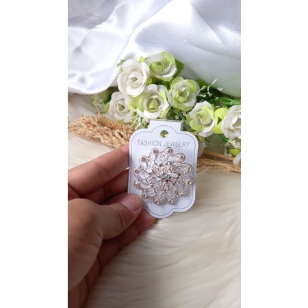 Bros bunga permata diamond swaroski /fashion muslim/bros kebaya/bros kutubaru-Bunga 2 silver