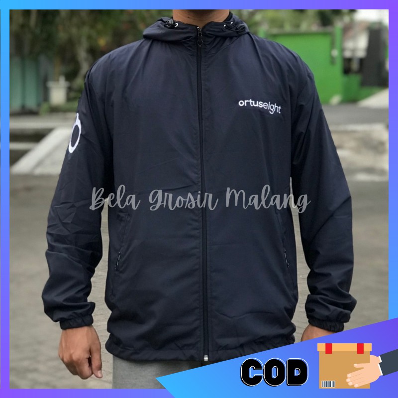 Outerwear Pria Sport / Jaket Parasut Sport / Hitam Polos