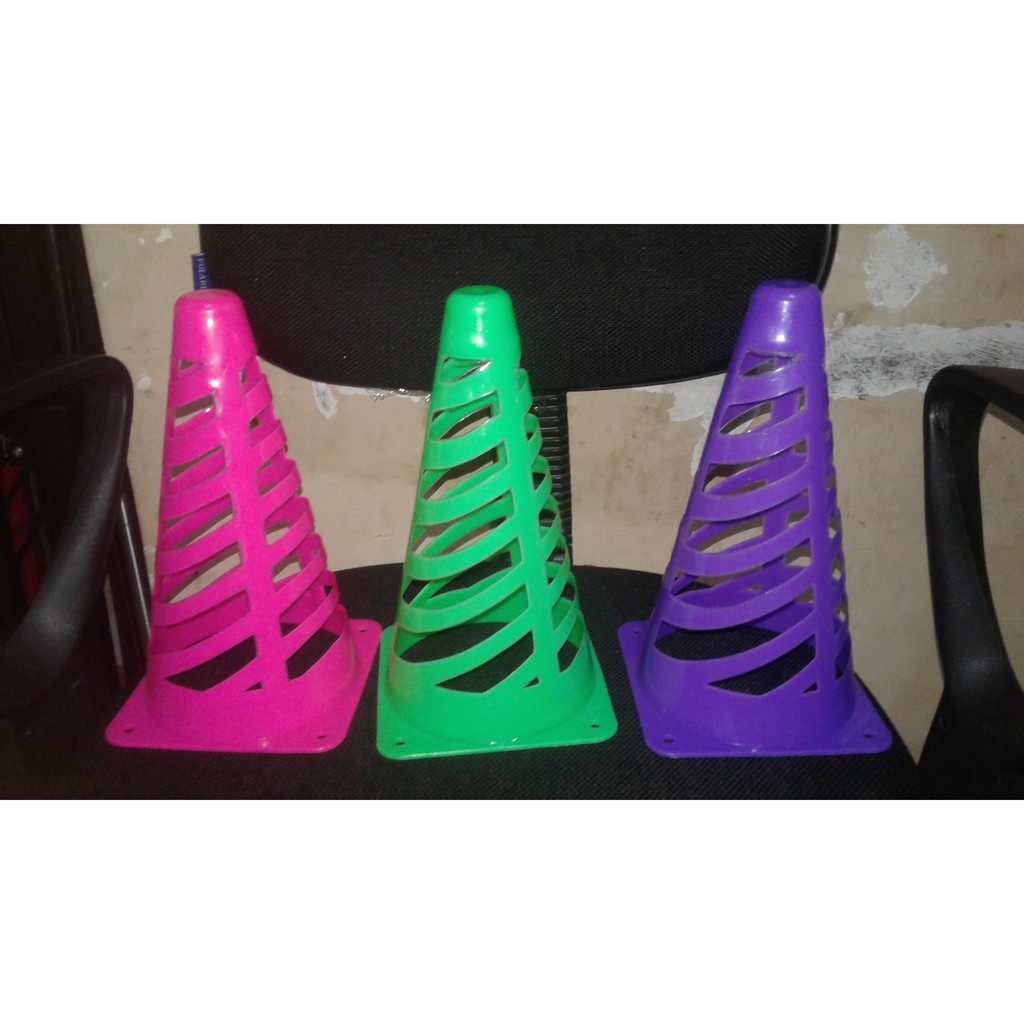Cone kerucut futsal/ sepakbolaCone kerucut futsal/ sepakbola