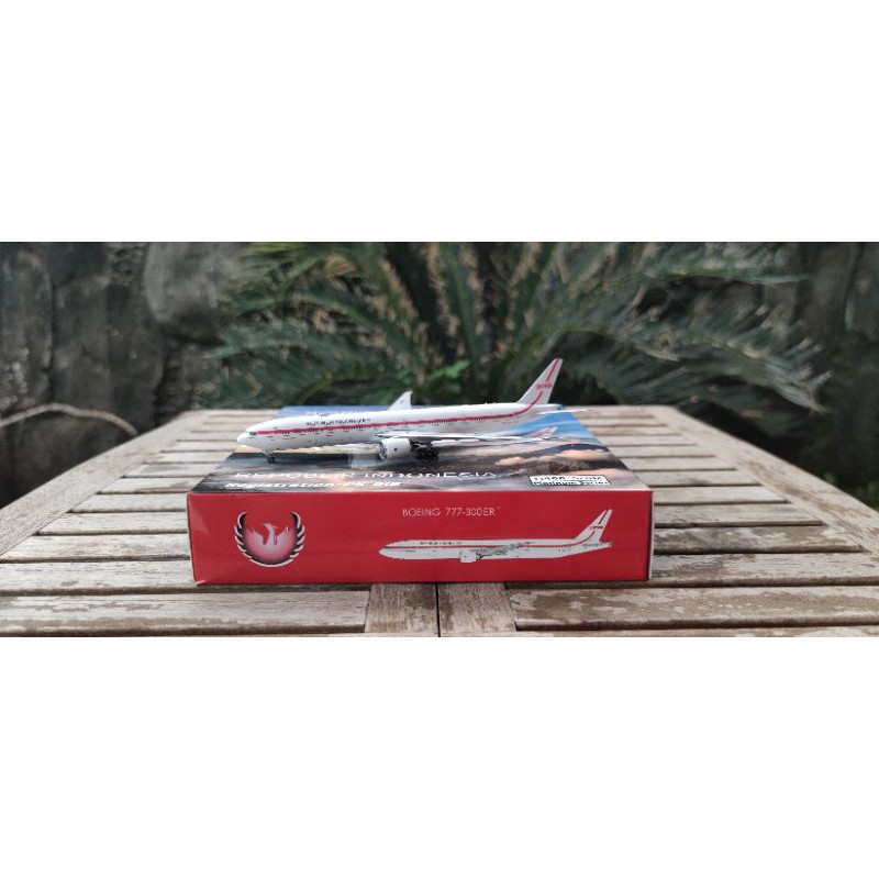 Garuda Indonesia Boeing 777-300ER by Phoenix PK-GIG