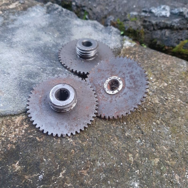 piringan gigi pompa oli samping vespa ring pompa oli vespa