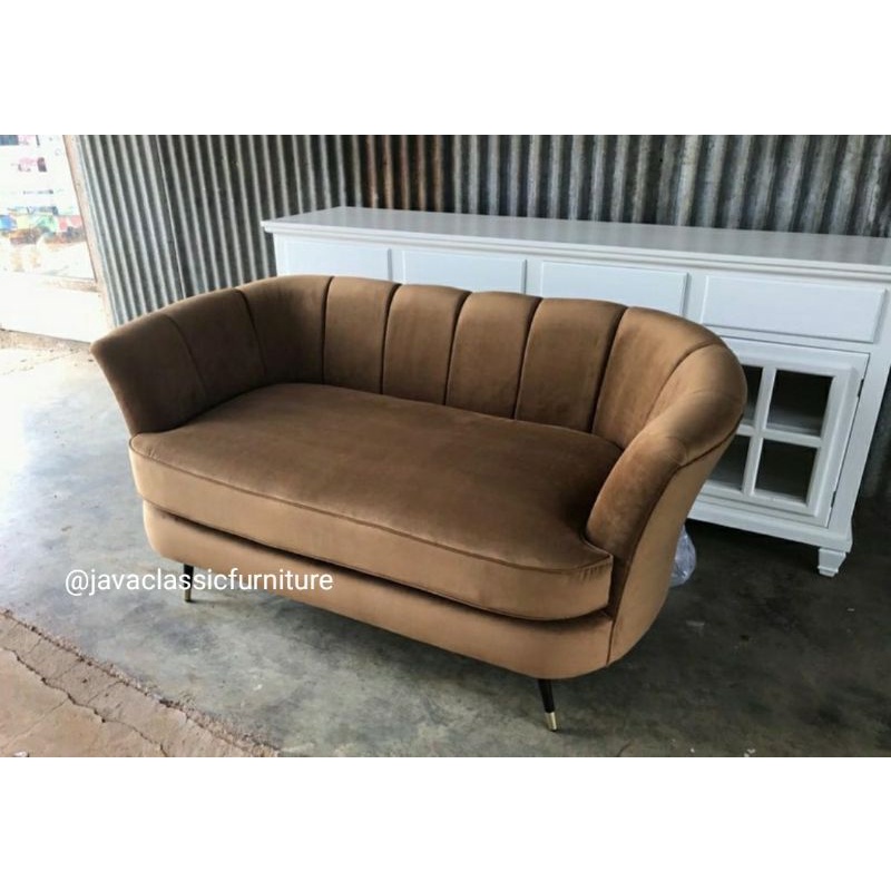 SOFA KERANG DOUBLE SEAT KURSI SCALLOP RUANG TAMU BUSA DUDUKAN JOK KAIN BLUDRU SOPA TV JEPARA-1