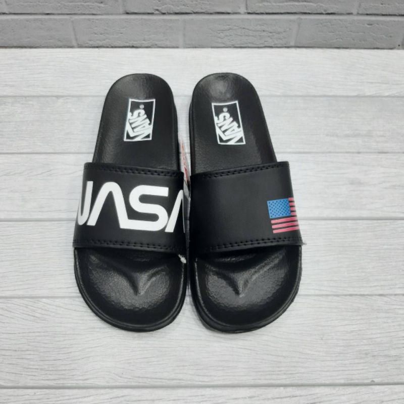 VANS X NASA Fasion Pria Dan Wanita Sendal Slide Ringan Dan Nyaman Di gunakan