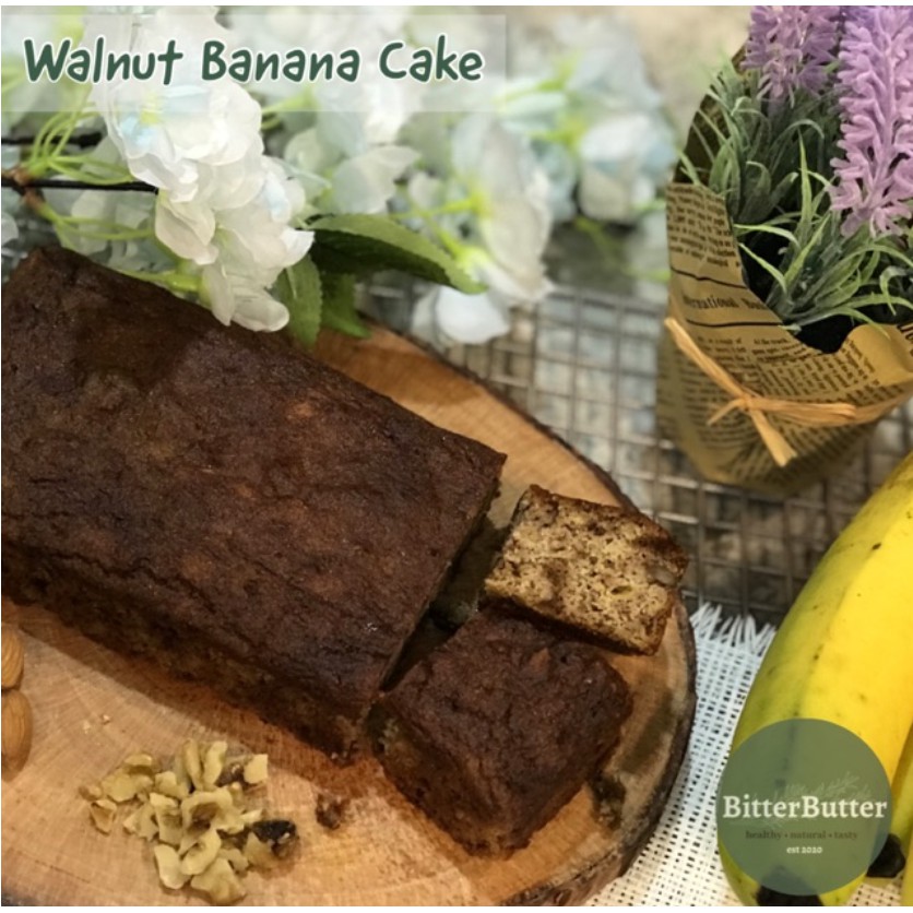 

Healthy Cake 20x10cm. Gluten free, low fat, low sugar SEHAT Banana carrot choco walnut ontbijkoek