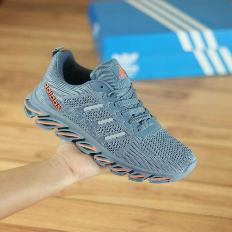 SEPATU ADIDAS SPRING BLADE