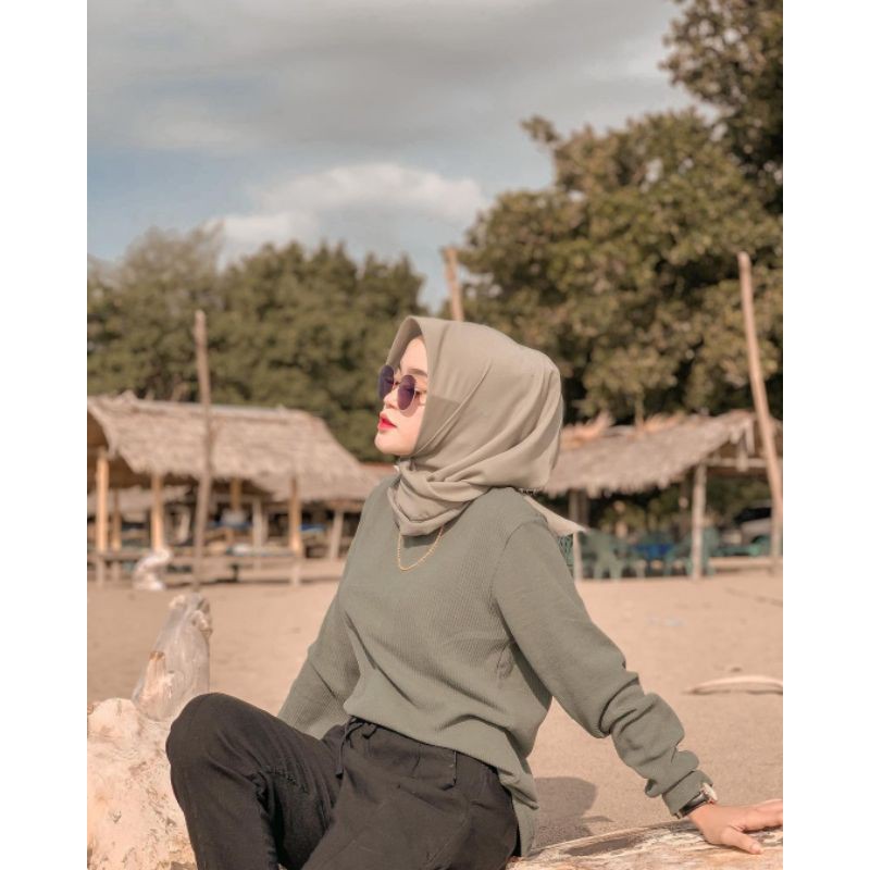 Kaos Rib Lengan Panjang Matcha Mod Puja Radika