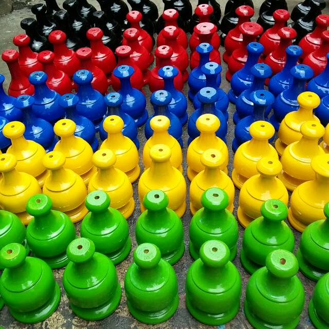 PION /MAHKOTA SANGKAR BURUNG MODEL RADJA