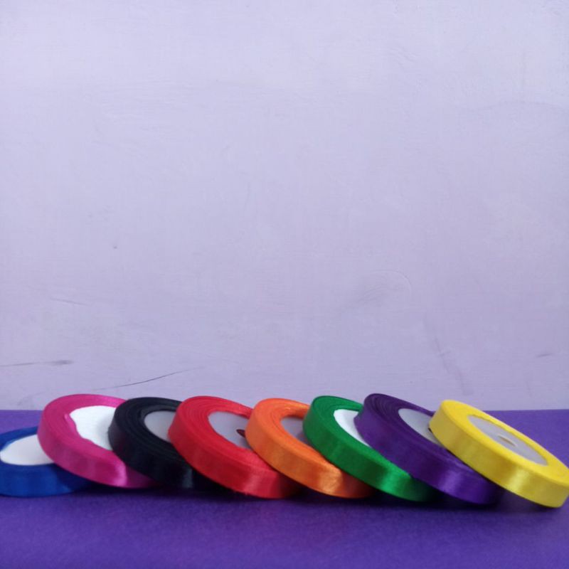 

Pita Kain Warna Warni 1/2 inch Gulungan