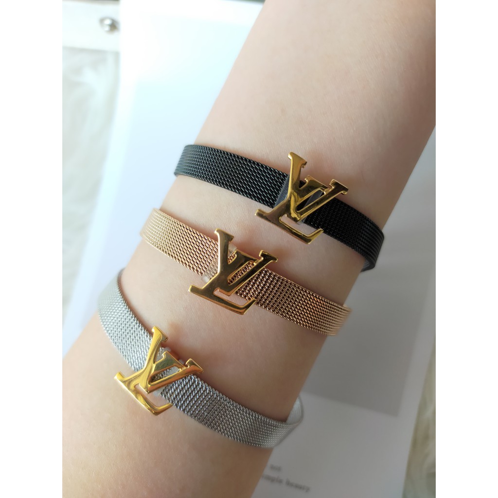 Harga Lv Gelang Emas Terbaru November 2021 Biggo Indonesia