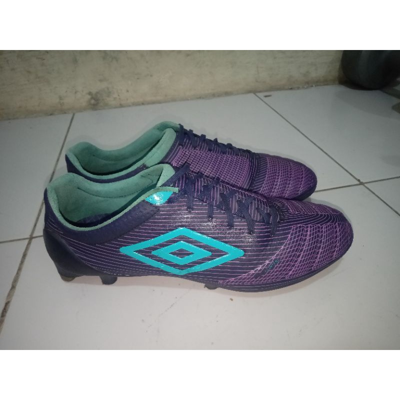 sepatu bola umbro pro size 40 (second)
