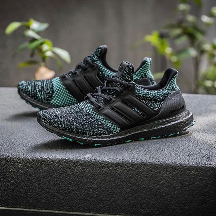 ultra boost 4.0 core black true green