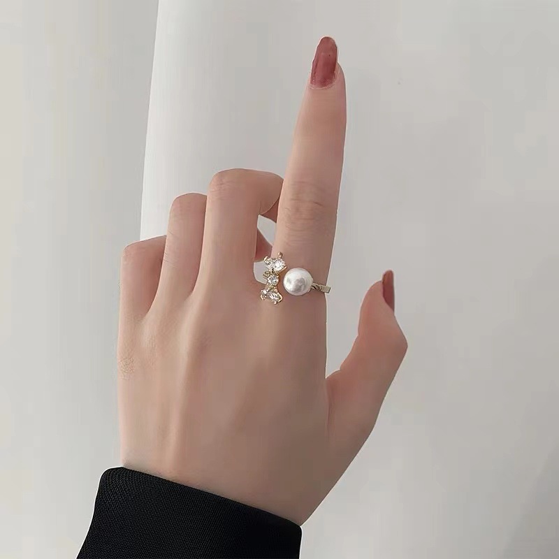 Cincin Emas Model Terbuka Desain Pita Aksen Mutiara Kristal Gaya Korea Untuk Wanita