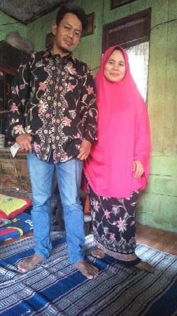 Couple Batik Cbpjp03 Kemeja Pria Tangan Panjang Dan Rok Prisket Panjang Wanita Bunga Rambat Hitam