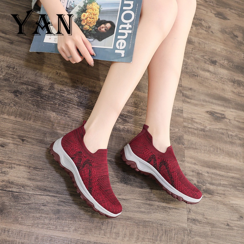 YAN Sepatu Sneakers Wanita Mode Kasual Sepatu Slip-On