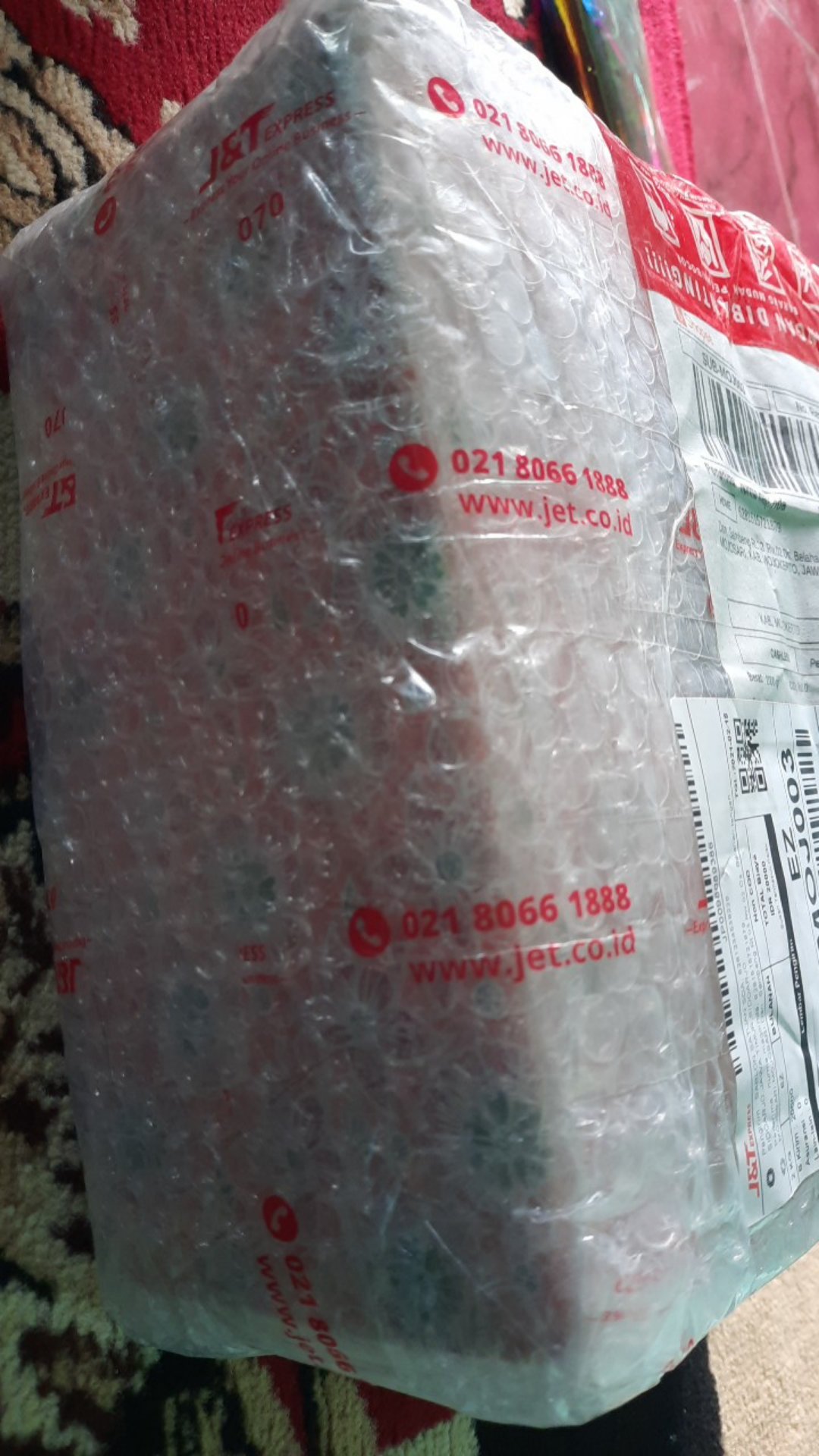 Mug Couple Warna Dalam I Custom Foto, Tulisan, Gambar, Dll