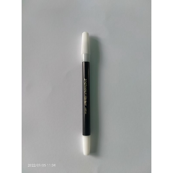 

Spidol kecil untuk menulis Khot/Kaligrafi Arab. Merk Snowman.