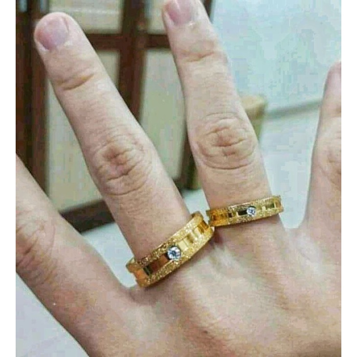 CincinCoupleTitanium Gold