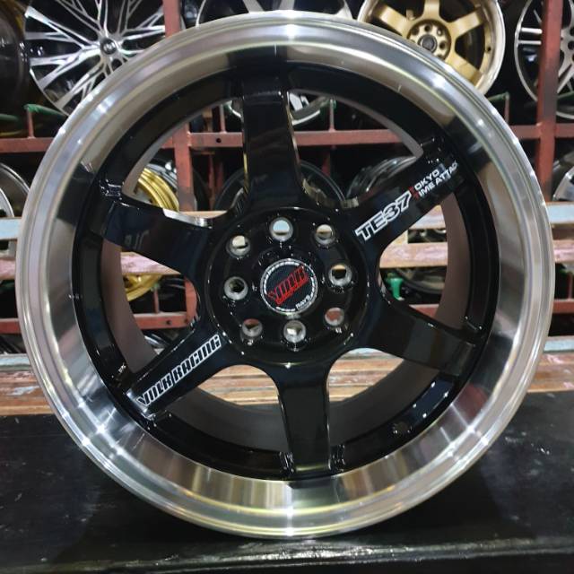 Velg R/Ring16 Volkrays TE37 Belang Celong JDM Yaris Jazz Baleno Brio Ayla Avanza Xenia Mobilio dll