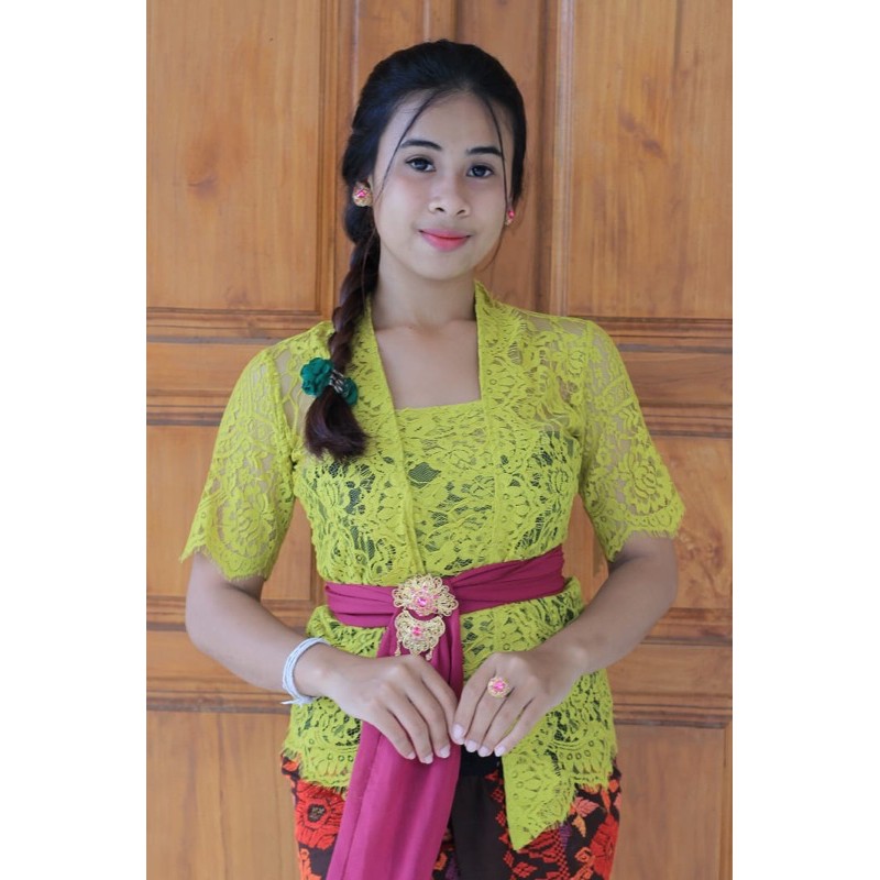 kebaya bali brokat semiperancis lengan pendek / kebaya brokat / kebaya / kebaya bali / brokat