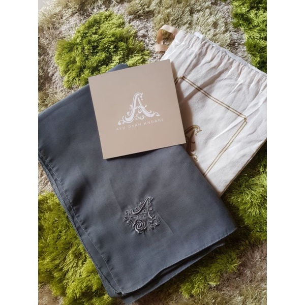 Paris Plain ByAyuDyahAndari Grey