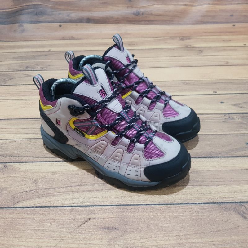 Sepatu Outdoor Second Prospecs 40*