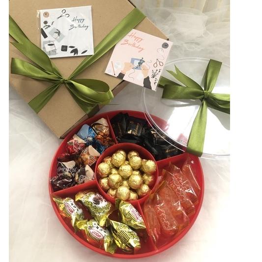 

Terlaku HAMPERS WHITE VALENTINE / COKLAT BIRTHDAY / COKLAT VALENTINE / COKLAT ANNIVERSARY / COKLAT GIFT BOX + BOX KARTU PITA$