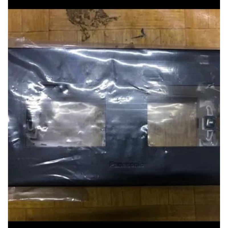 frame 4 gang frame plus frame hitam kosongan panasonic black