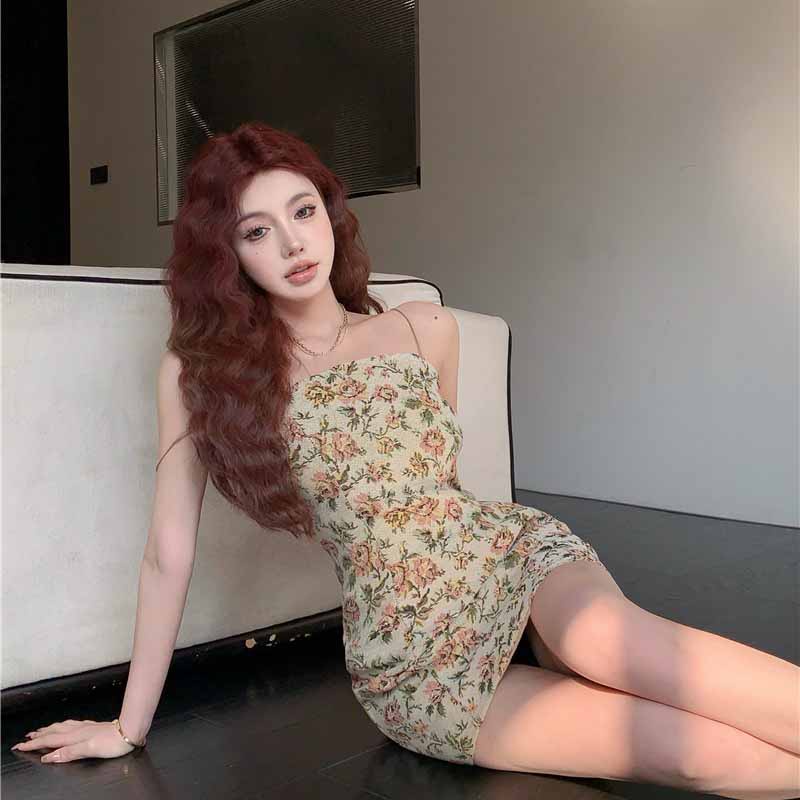 Gaun Gaya Korea Wanita Backless Satu Bahu Tube Top Gaun Bunga Kecil Paket Lembut Hip Rok Pendek