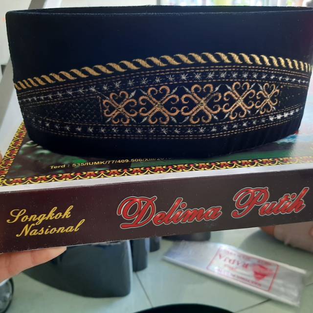 Songkok / kopyah  Delima putih bordir