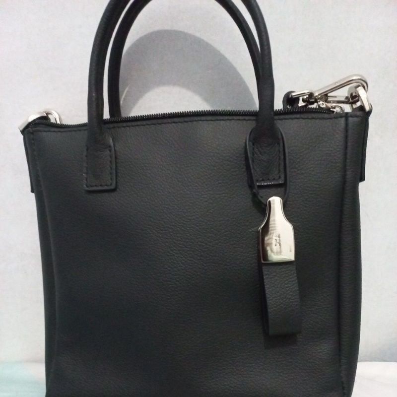 fergie mini leather (black)