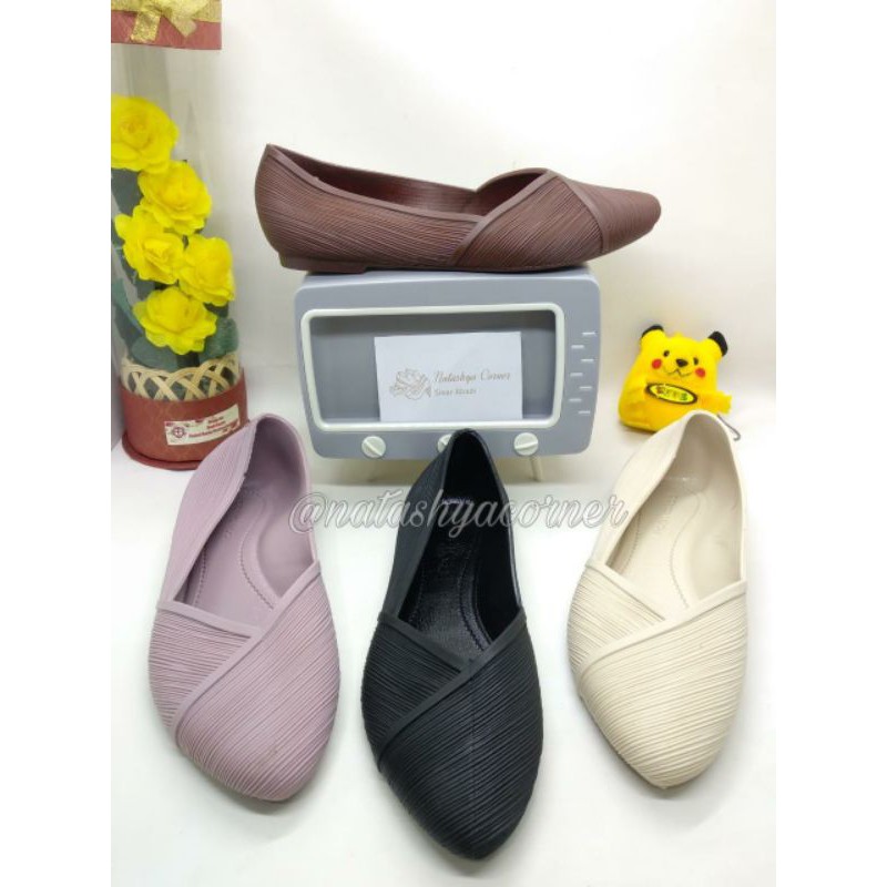 Porto - XEM Flat Shoes Wanita Terbaru Anti Slip Model Korea Nyaman dan Tahan