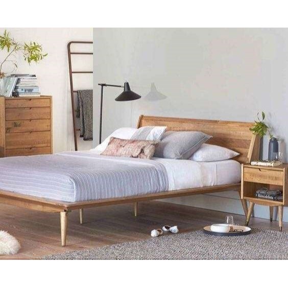 Dipan Scandinavian Full Kayu Solid Pinus Campur Mahoni Dipan Scandinavian Full Kayu Solid Pinus Campur Mahoni
