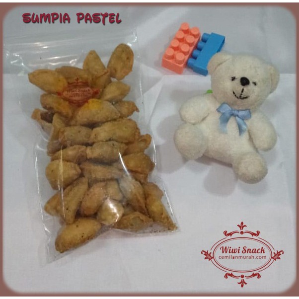 

SUMPIA PASTEL [ 1 ball = 5 kg ] WIWI SNACK GROSIR CEMILAN MURAH ENAK KERIPIK KERUPUK