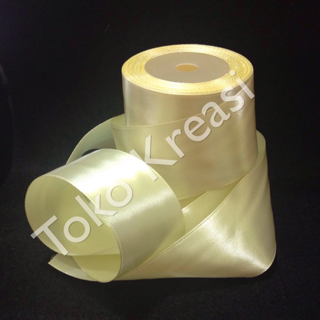 (Meteran) Pita satin 2inci / 5cm warna kuning lembut