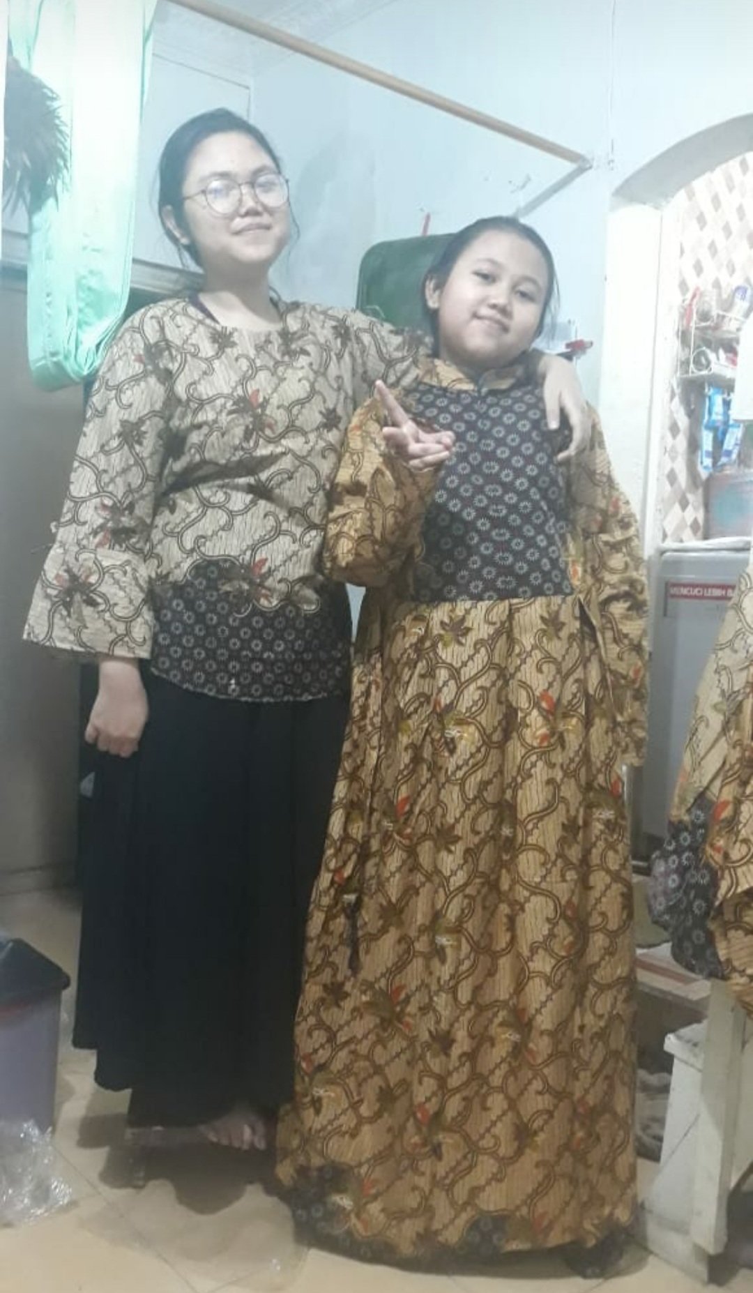 Maura Couple - Sania Ruffle Batik Couple Ori Ndoro Jowi Dnt Garansi Termurah Shopee - Batik Couple