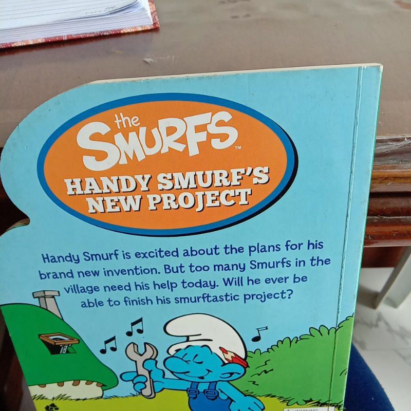 The Smurf's Handy Smurf's New Project with BIG Flaps for small hands