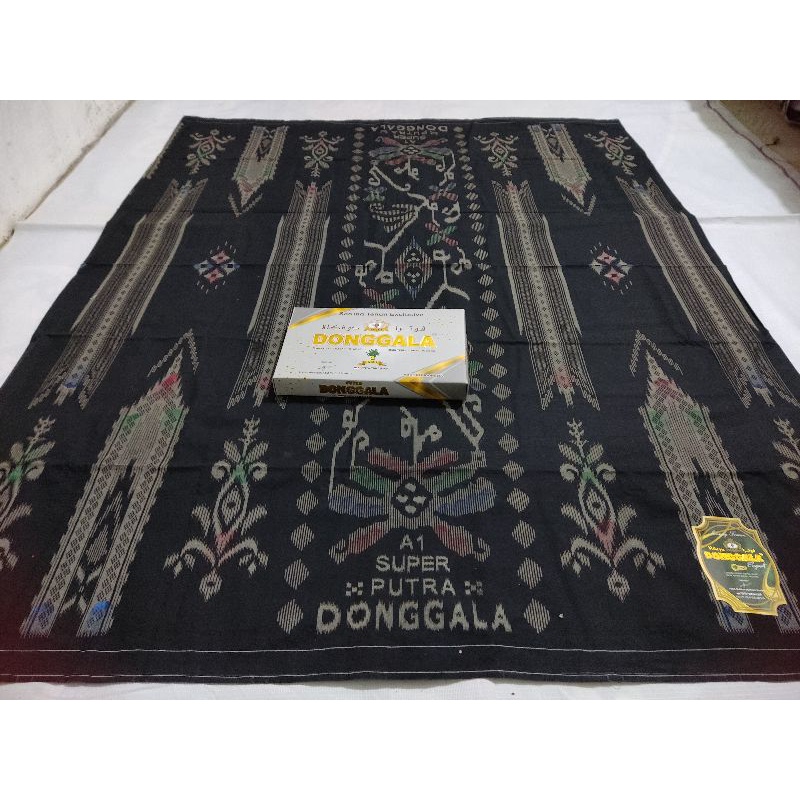Sarung DONGGALA PUTRA DONGGALA Katun Hitam Manggis Colet 3D