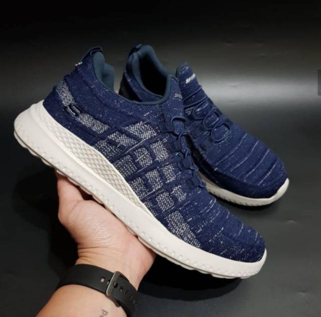 SKECHERS MATERA FREYMERE MAN + LENGKAP BOX